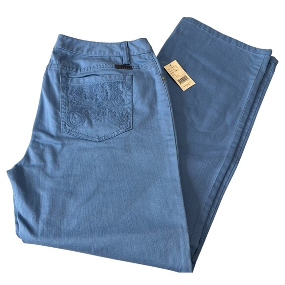 Liz Claiborne Barrier Reef Blue Wide Leg Boot Cut Slim Fit Denim Jeans Size 14 - Picture 1 of 12
